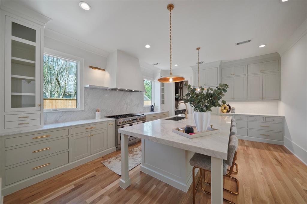 514 Woodland Street, Houston, TX 77009
