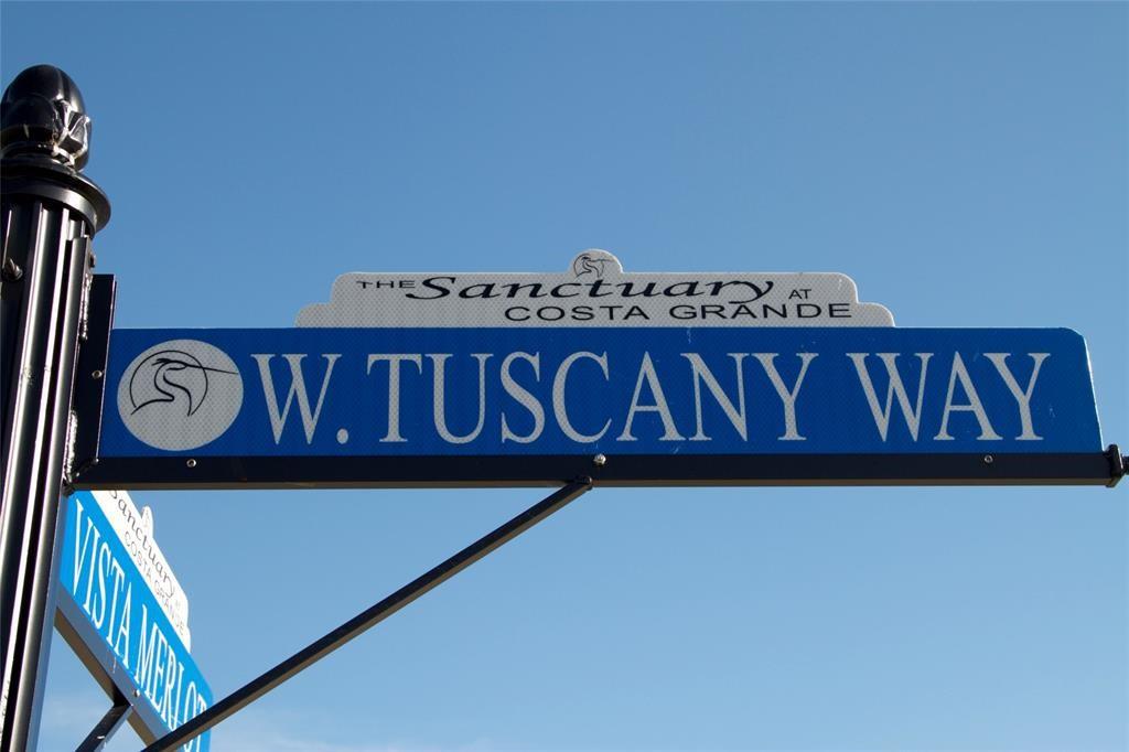 STREET SIGN WITH STREET NAME