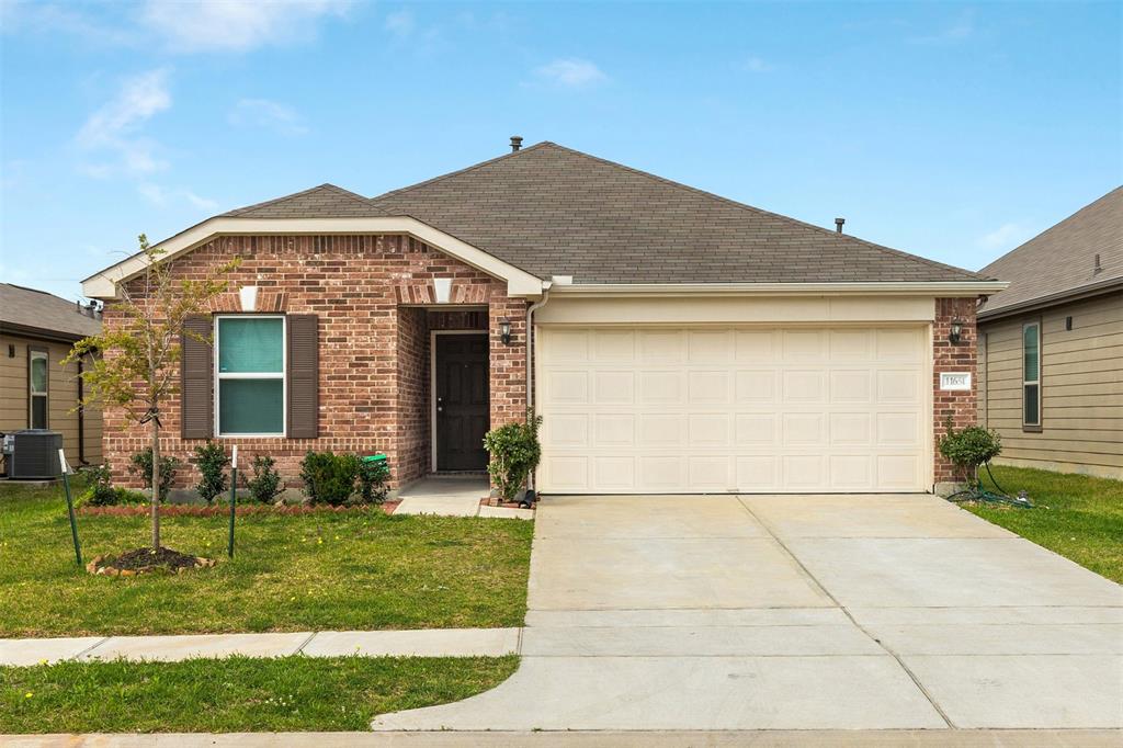 11651 Rosewood Forest Court, Houston, TX 77038