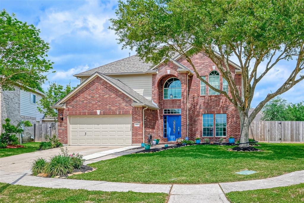 5011 Chase Park Court, Bacliff, TX 77518