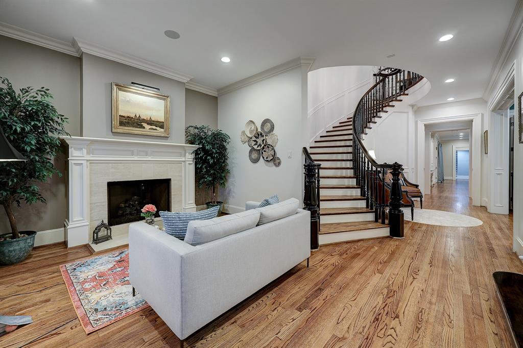 1424 Harvard St, Houston, TX 77008 - HAR.com