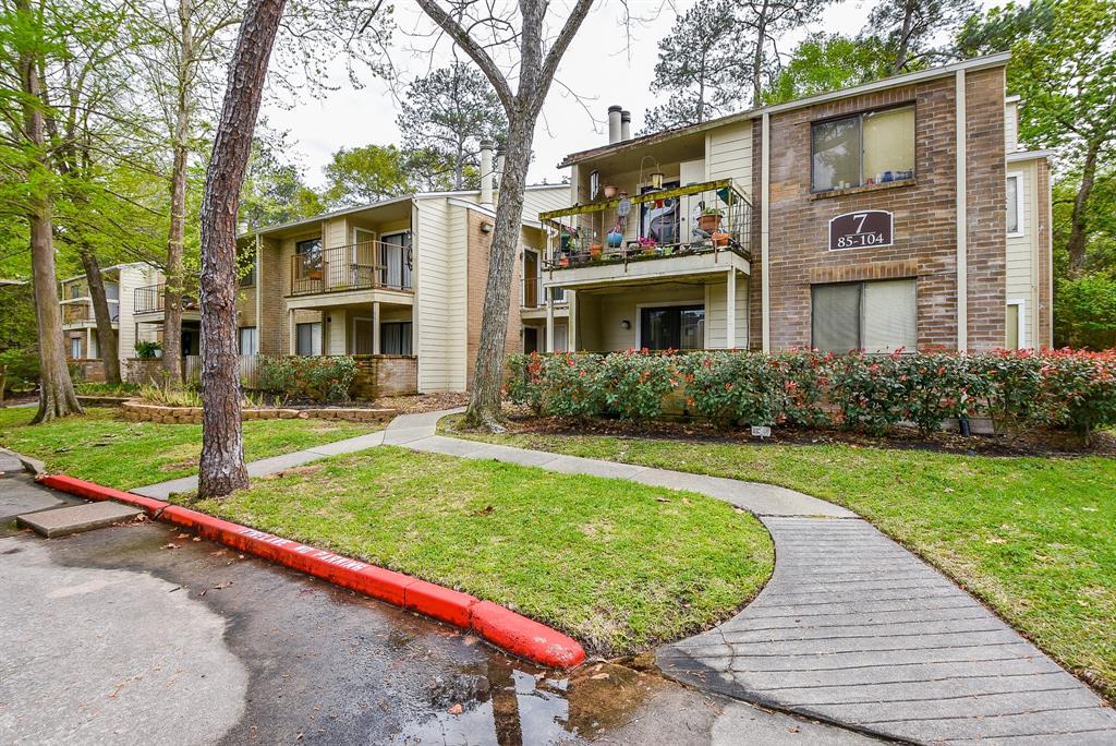 3500 Tangle Brush Drive 103, The Woodlands, TX 77381
