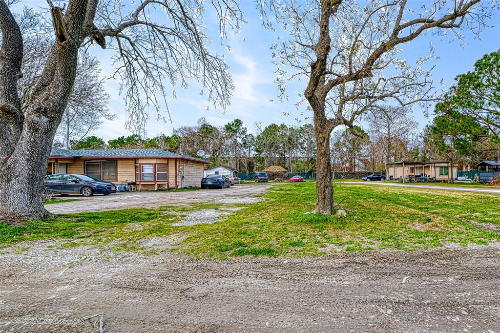 831 Old Genoa Red Bluff Road, Houston, TX 