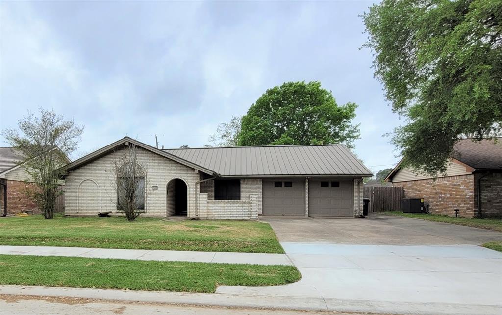 2212 Willow Boulevard, Pearland, TX 77581