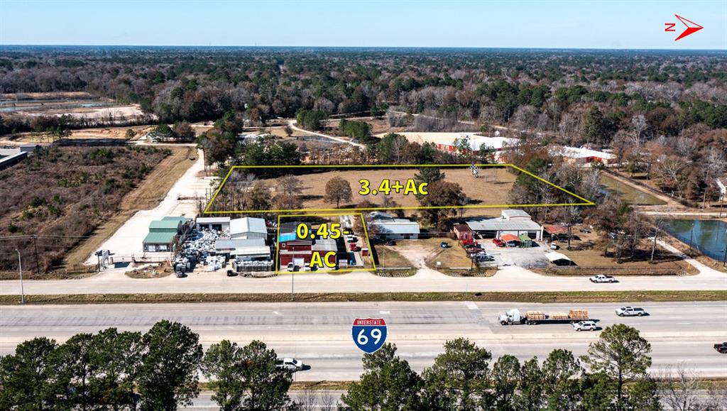18496  US Highway 59  New Caney Texas 77357, 40