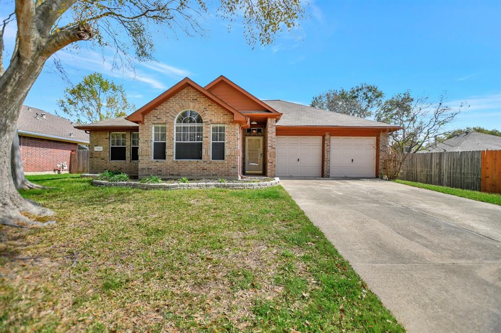 19410 Gladewater Drive, Tomball, TX 77375