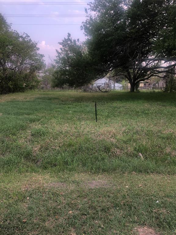 2417  Stonewall Street La Marque Texas 77568, 33