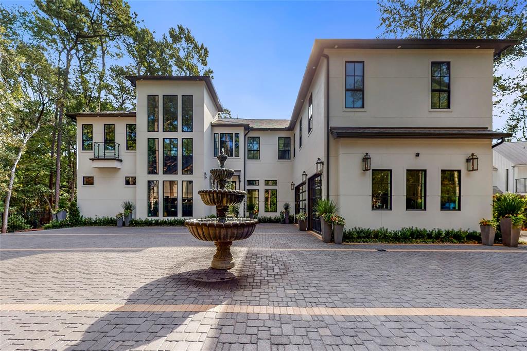 346 Hunters Trail Street, Houston, TX 77024