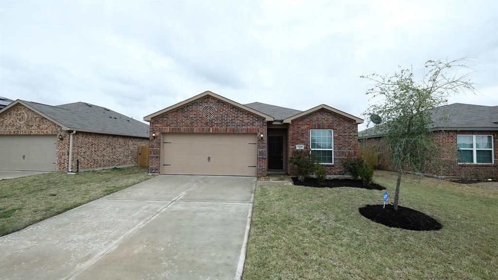 7709 S Country Space Loop, Richmond, TX 77469
