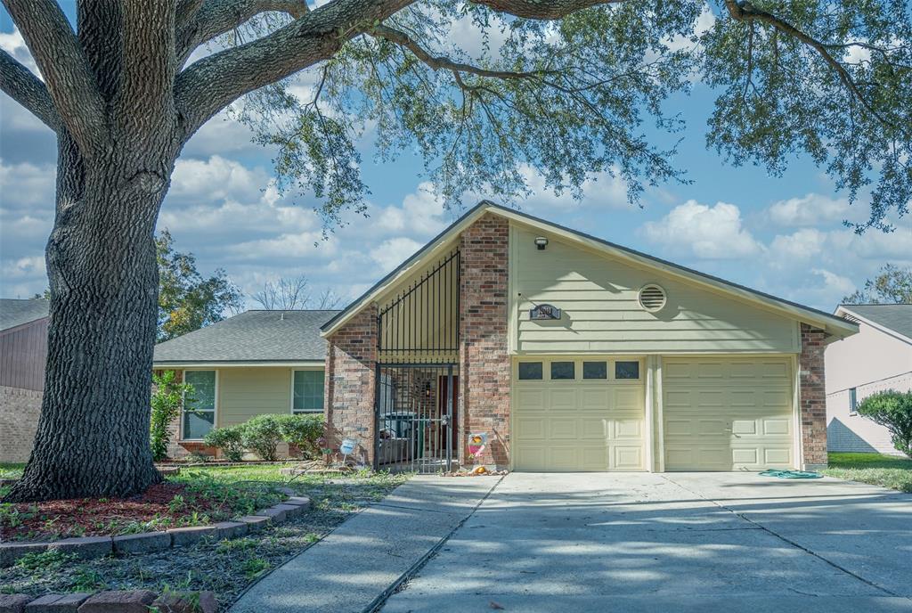 10011 Misty Trail, Houston, TX 77088