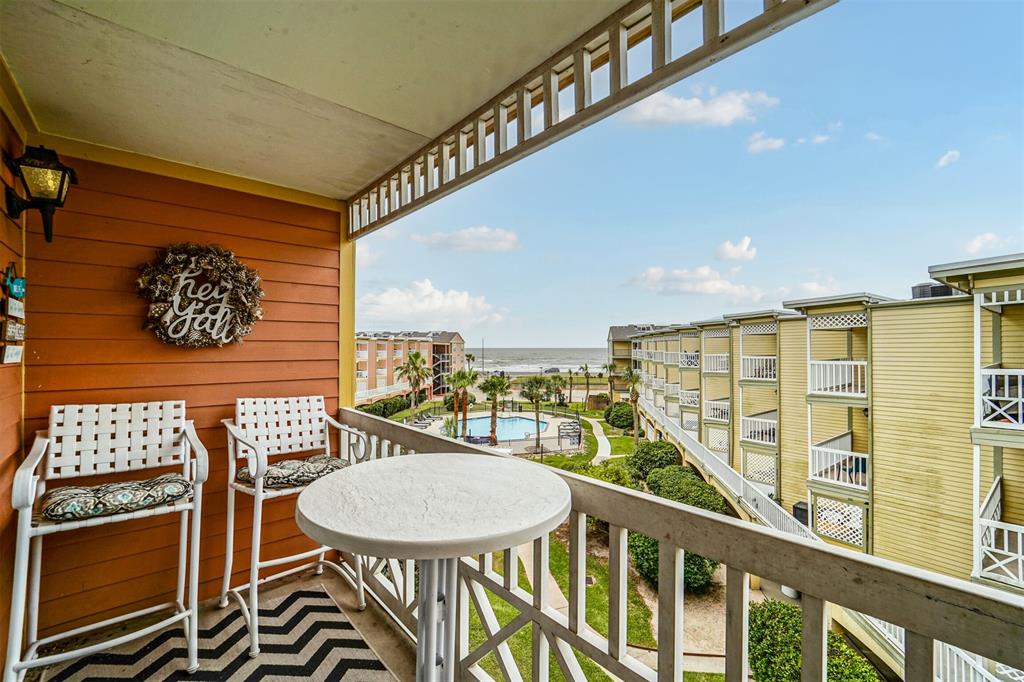 6300  Seawall Boulevard Galveston Texas 77551, 33
