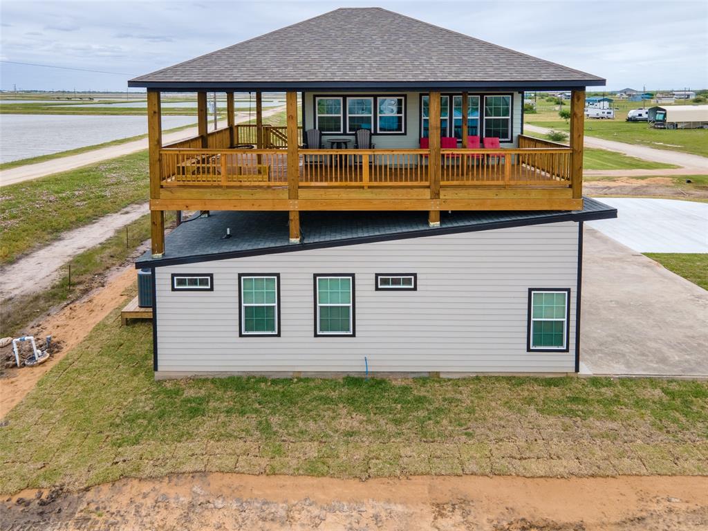 Photo for MLS Id 17310509 located at 609 Ladyfish
