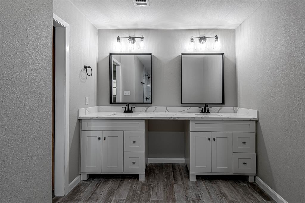 Vanity with double sinks in the Master Bath.