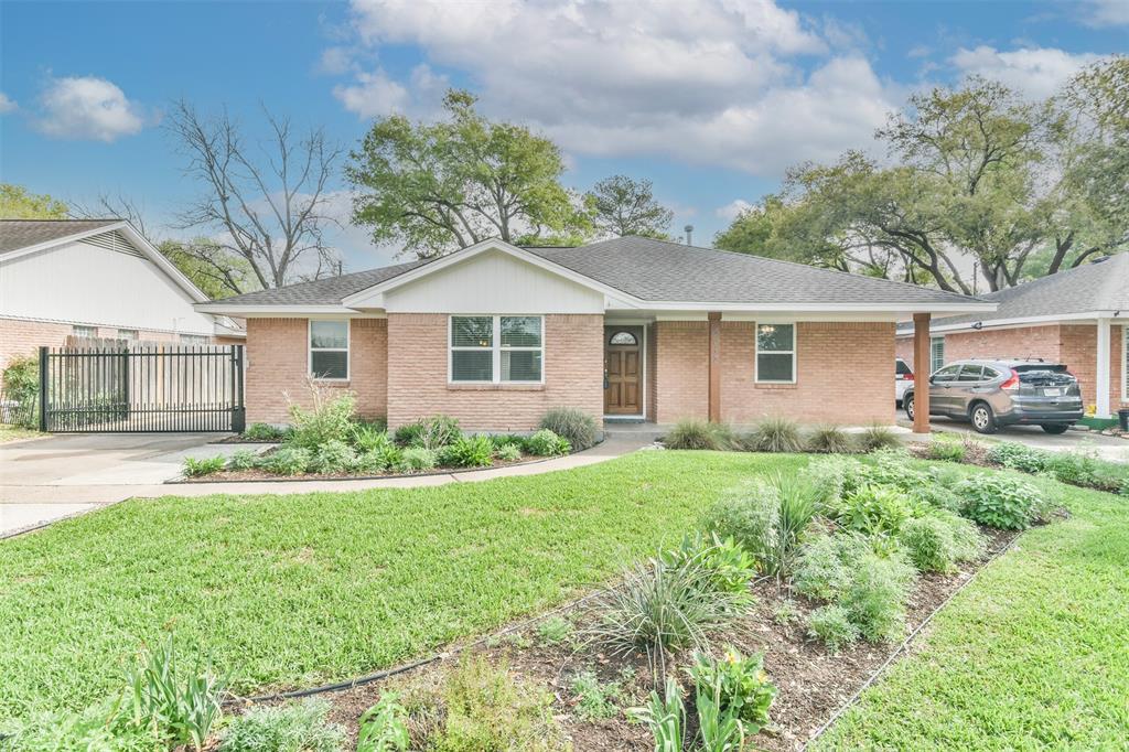 4378 T C Jester Boulevard, Houston, TX 77018