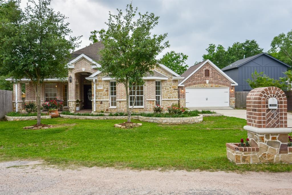 19946 S Plantation Estates Dr, Porter, TX 77365