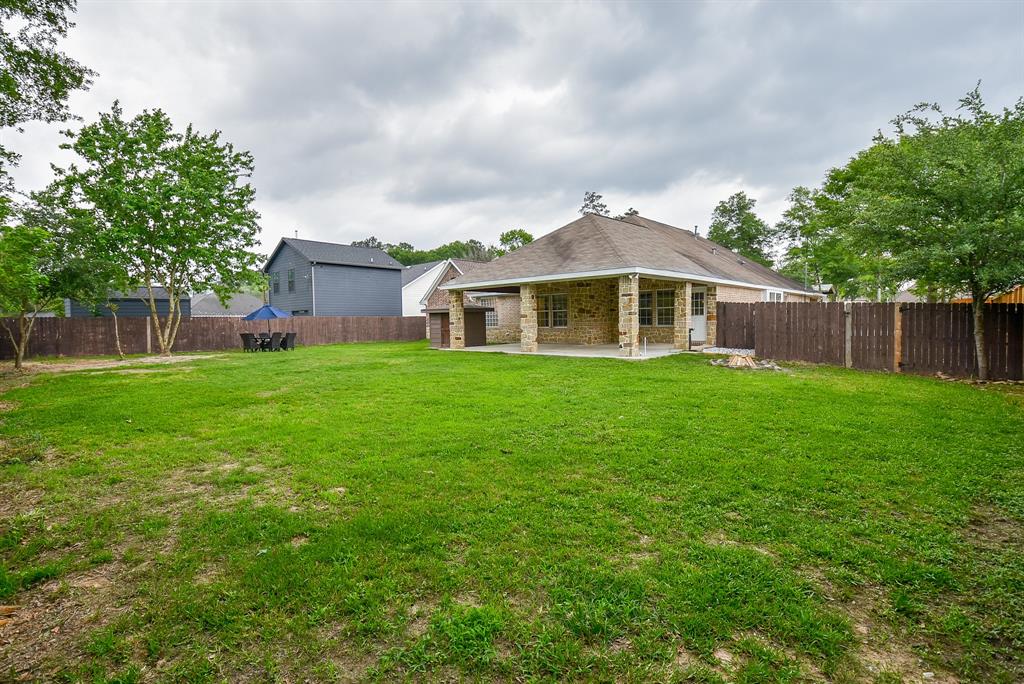 19946 S Plantation Estates Drive, Porter, TX 77365