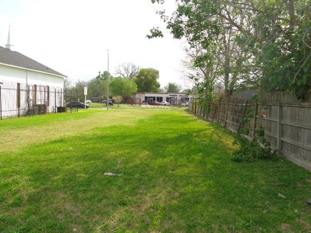 4612  Stassen Street Houston Texas 77051, 3