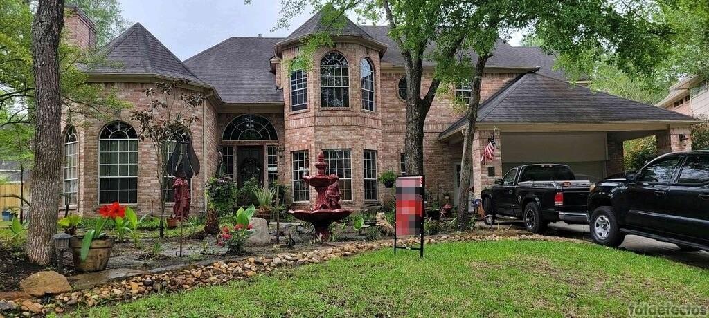 23 Treasure Cove Drive, The Woodlands, TX 77381