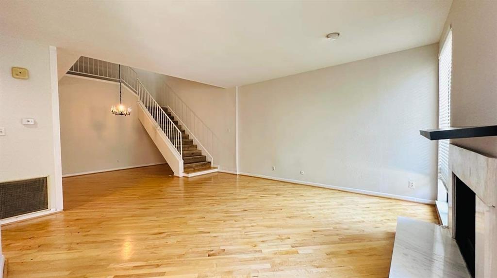 Photo #7: 7220371 Listing 