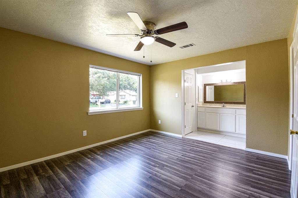 6203 S Greenpark Drive, Houston, TX 77072