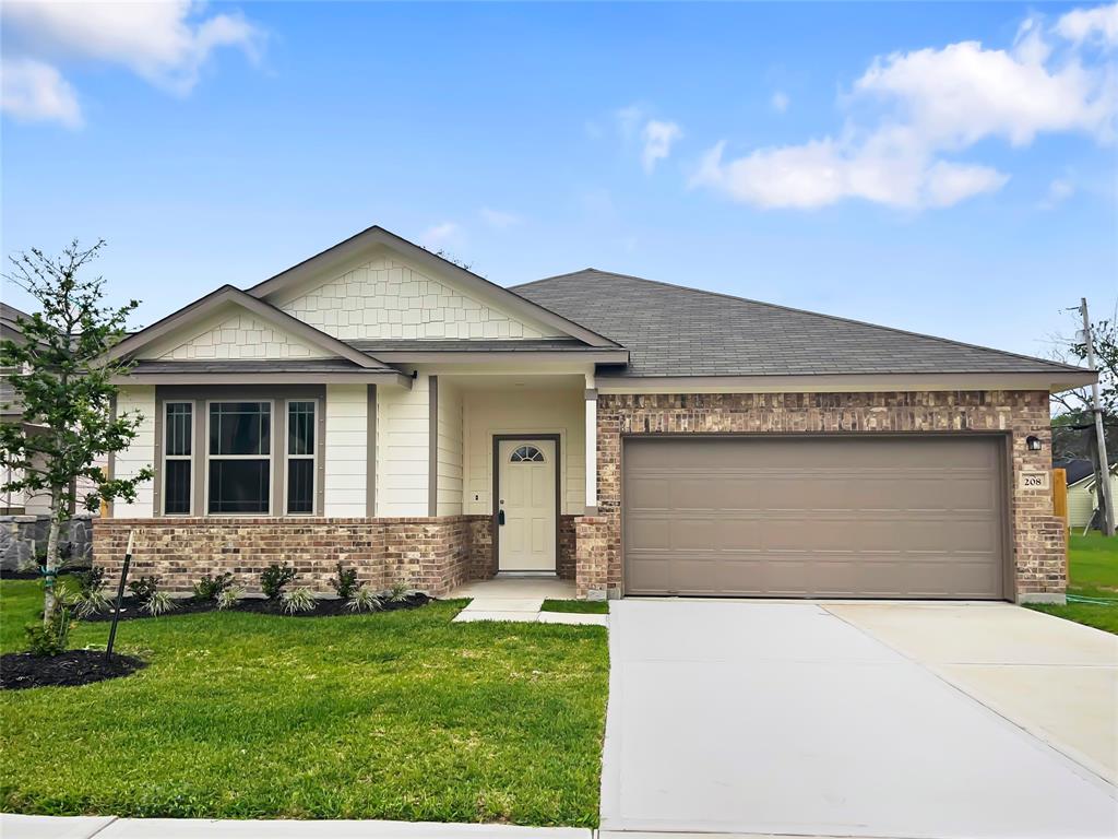 208  Bryan Way Angleton Texas 77515, Angleton