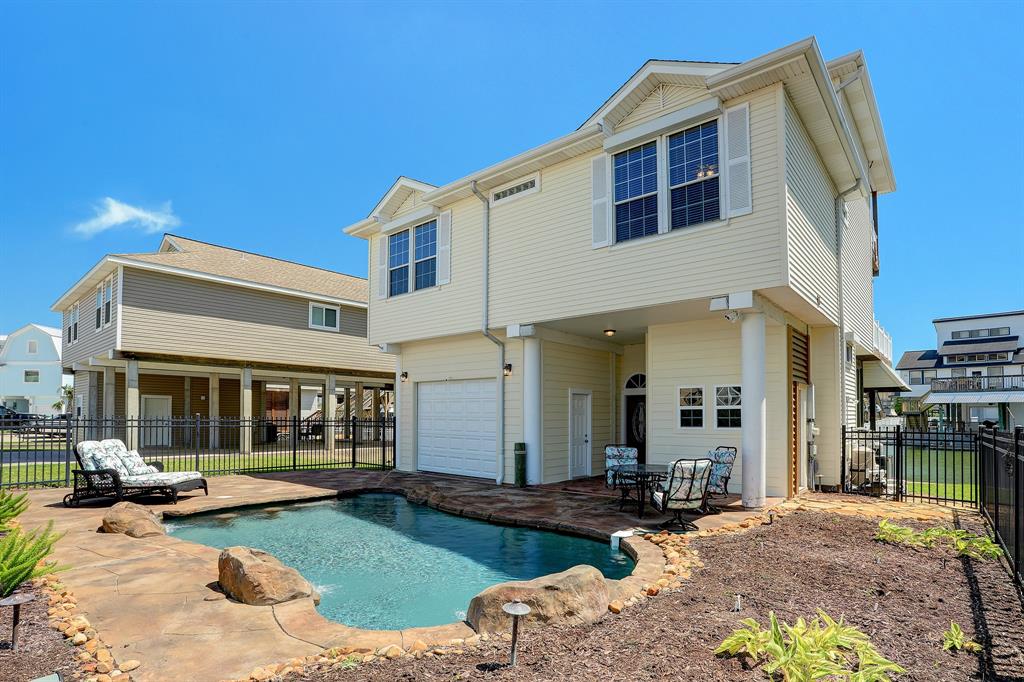 plenty of entertaining areas around the pool