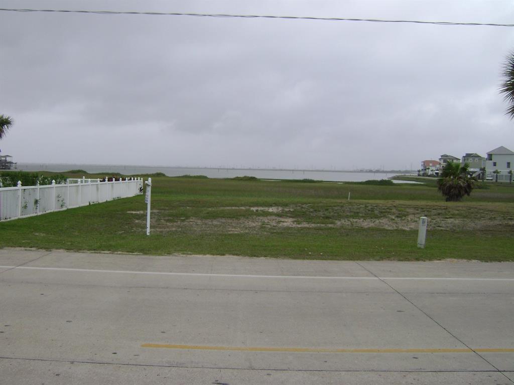 0  Tiki Drive  Tiki Island Texas 77554, Tiki Island