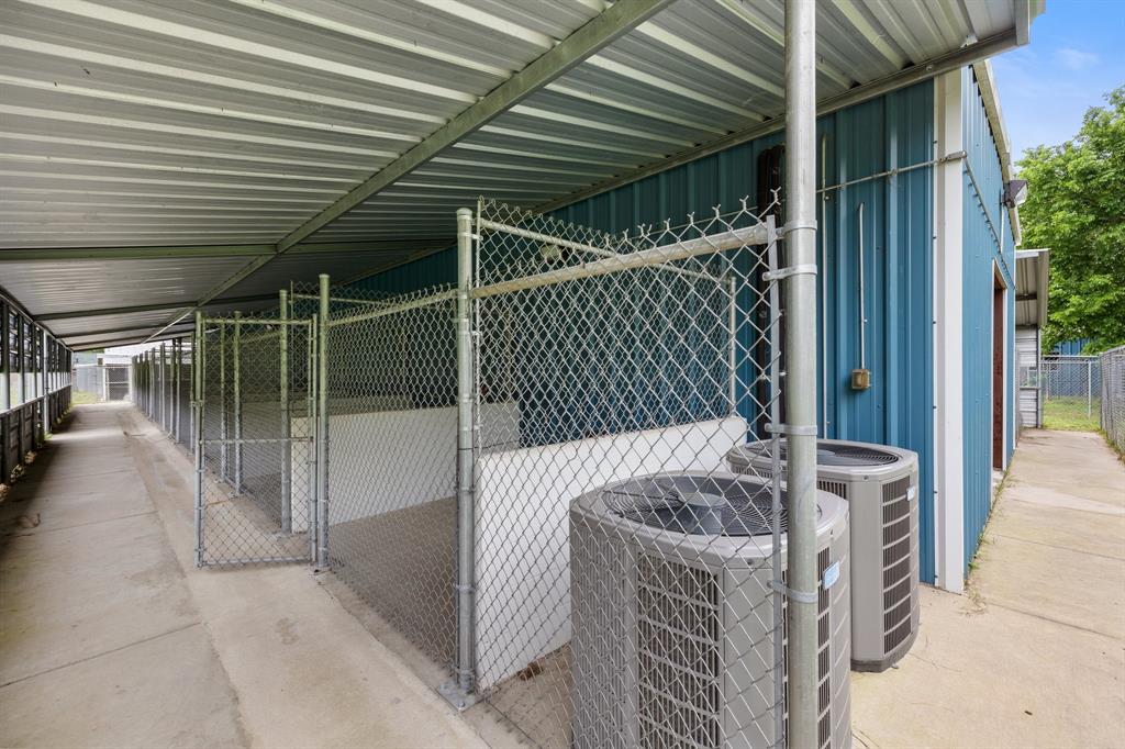 Newer AC units for interior kennel space.