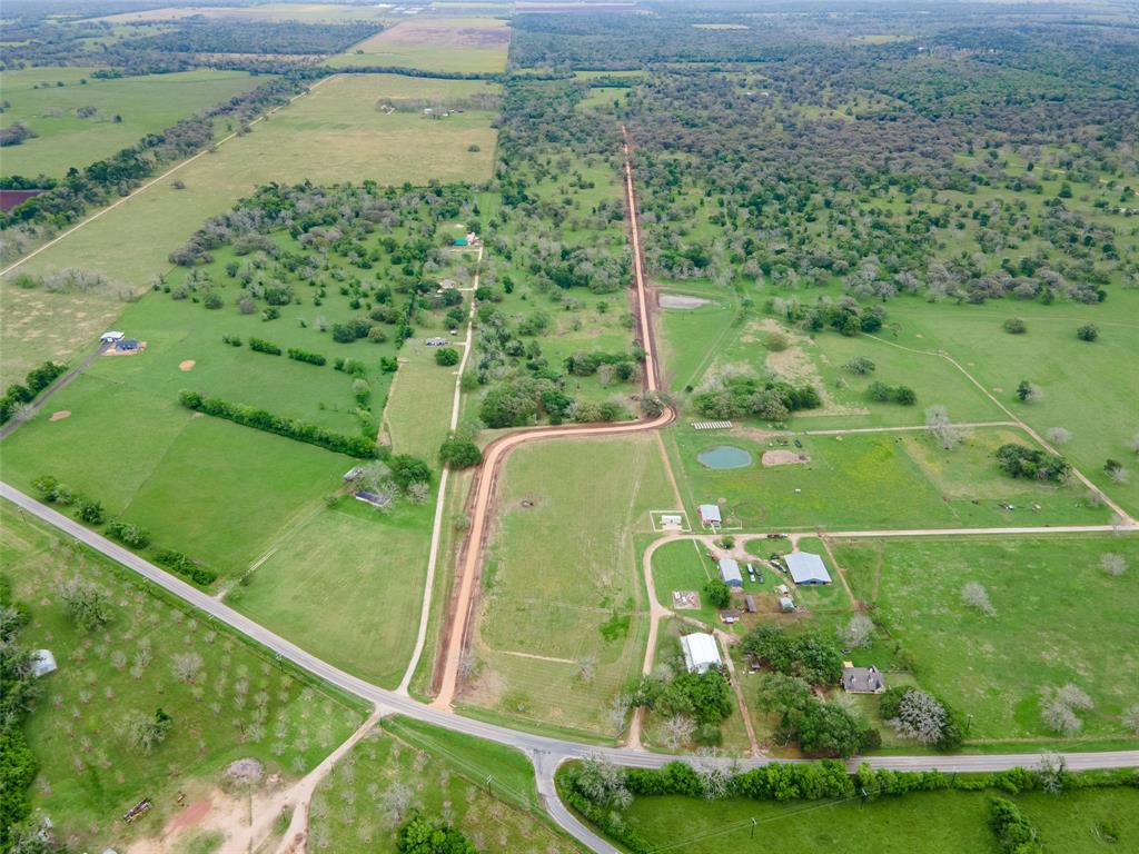 525 Valley Oaks Dr  , Van Vleck, Texas image 9