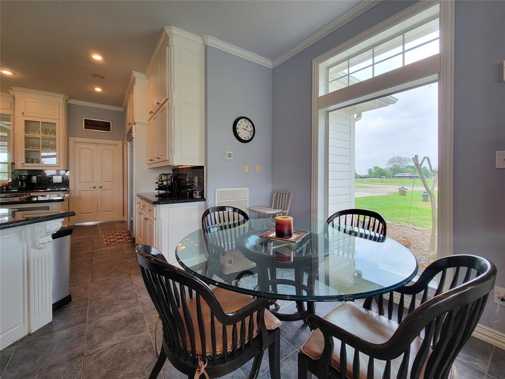 939 Old Nelsonville Road, Bellville, TX 77418