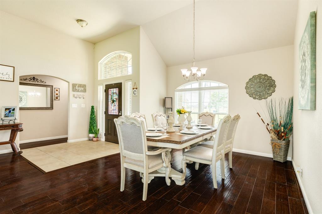 Formal dining off kitchen