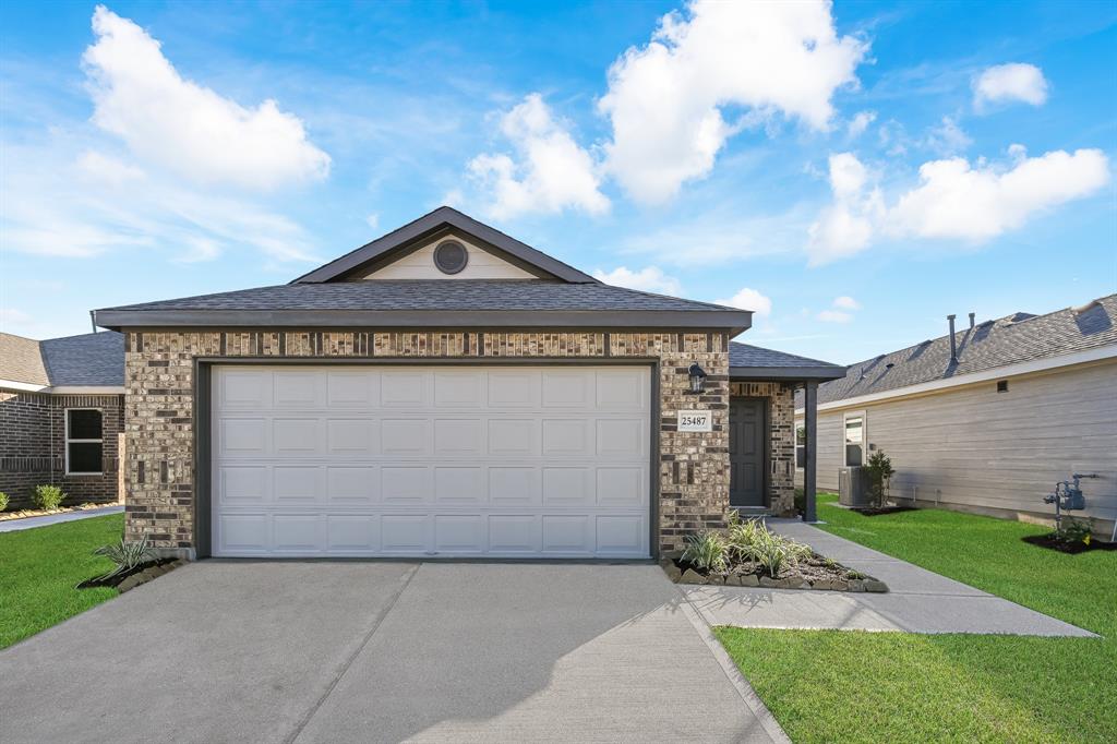 25446  Carnation  Montgomery Texas 77316, 39