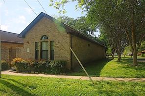 302 Reppert, Bacliff, TX, 77518