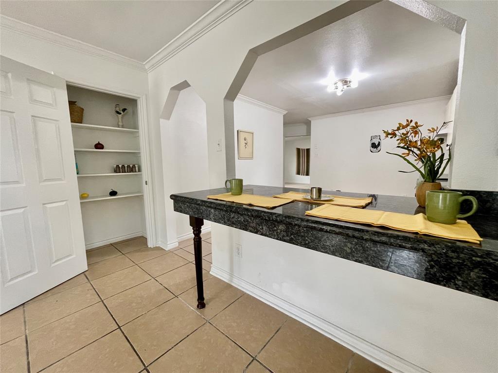 2218 6th Ave N, Texas City, TX 77590