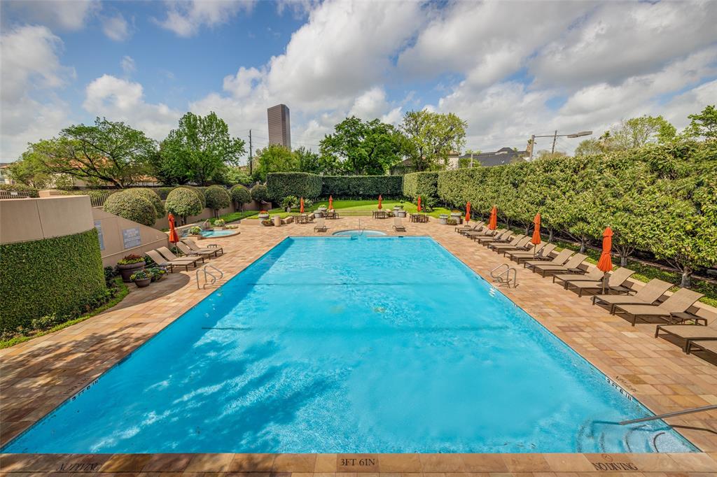 Photo #4: 40547498 Listing 