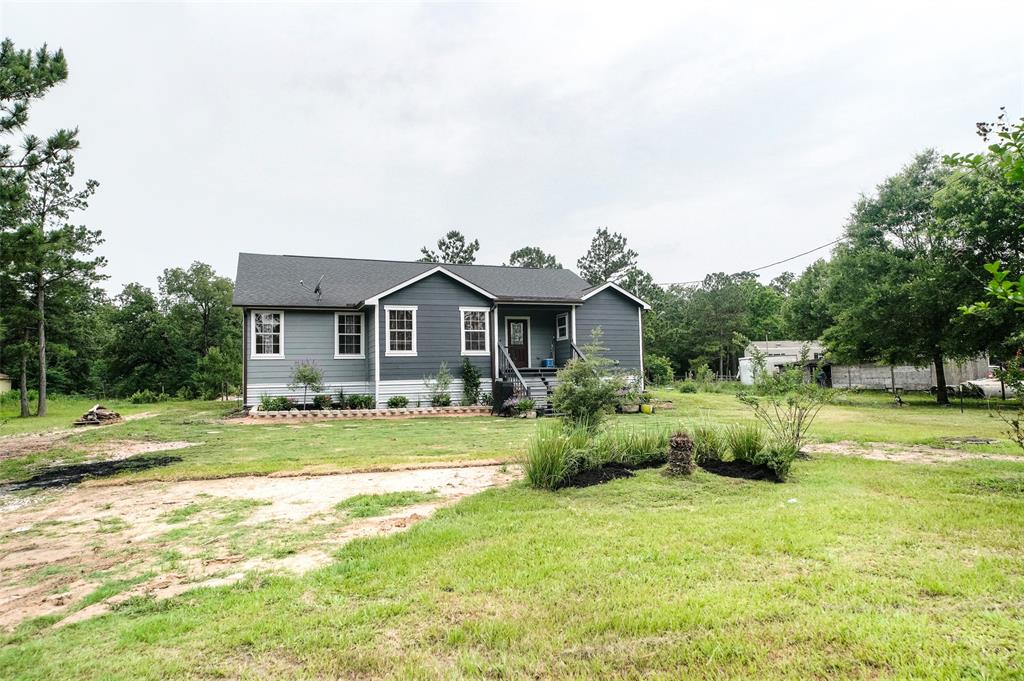 13564 Pinewood Village Dr, Conroe, TX 77302