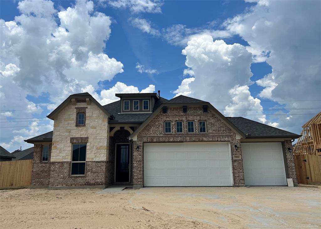 7111  hillside ave mont belvieu, TX 77523
