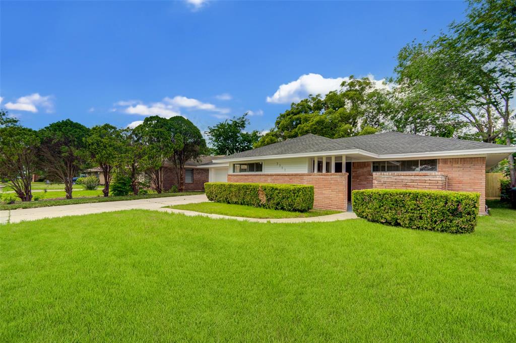 7711 Wynlea St, Houston, TX 77061