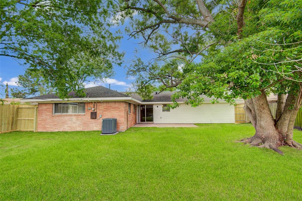 7711 Wynlea St, Houston, TX 77061