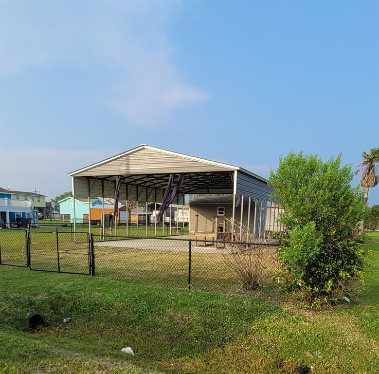 1058  O Neal Road Crystal Beach Texas 77650, 33
