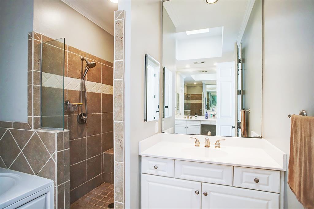 Photo #6: 56278834 Listing 