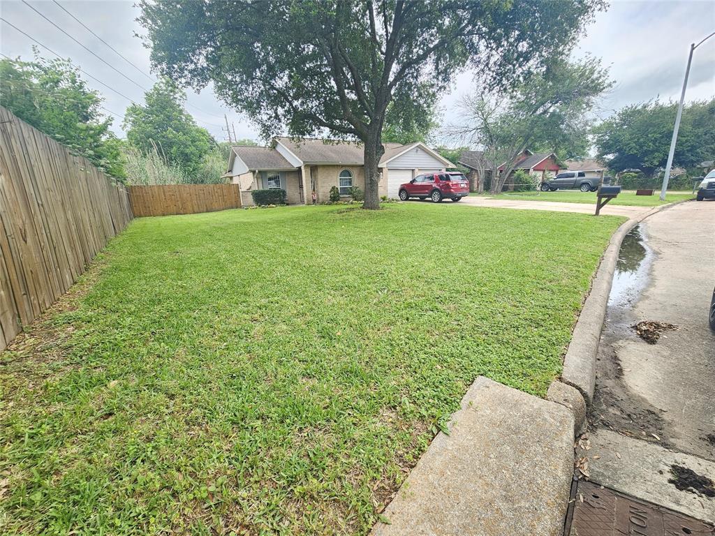 7027  Log Hollow Drive Houston Texas 77040, 11