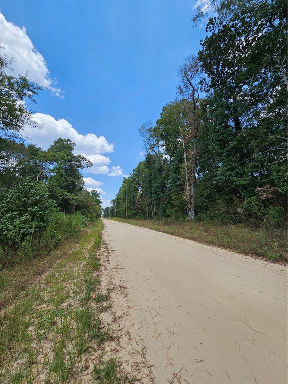 8  County Road 2687  Cleveland Texas 77327, Cleveland
