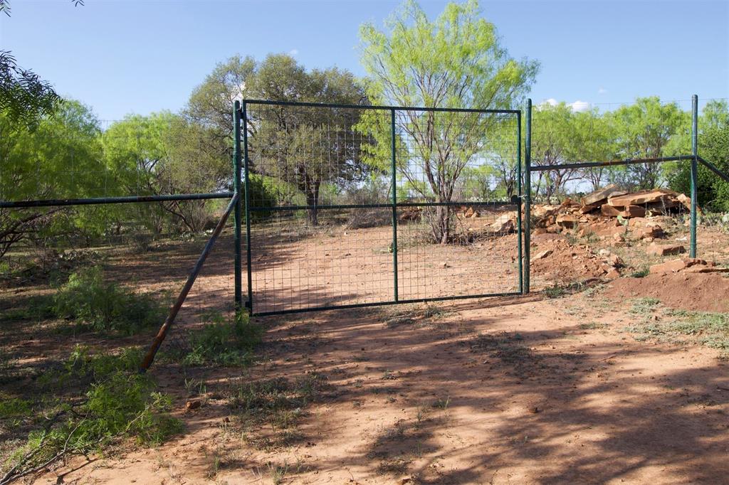 The second homesite is cross fenced with game fencing allowing flexibility in your breeding and birthing program.