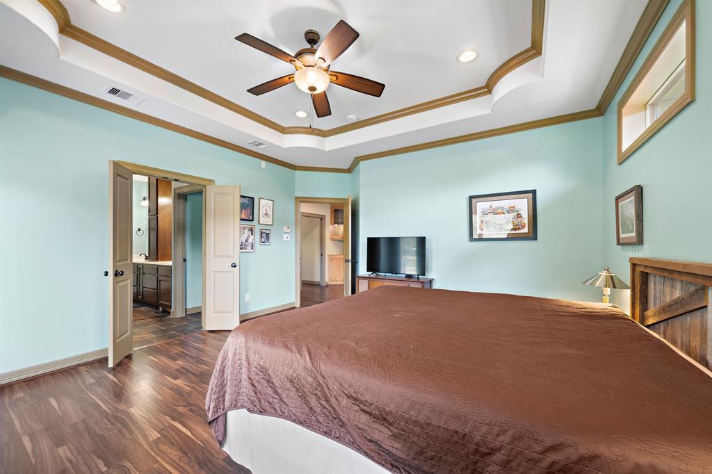 21711 Chenango Lake Drive, Angleton, TX 77515