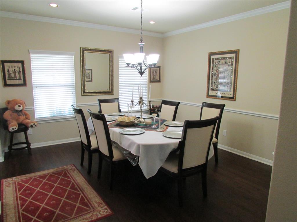 Formal Dining