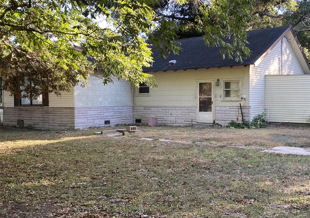 611 Arthur St, Garwood, TX 77442