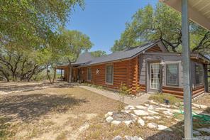 620 LAKE FOREST RD, Pipe Creek, TX, 78063-5916
