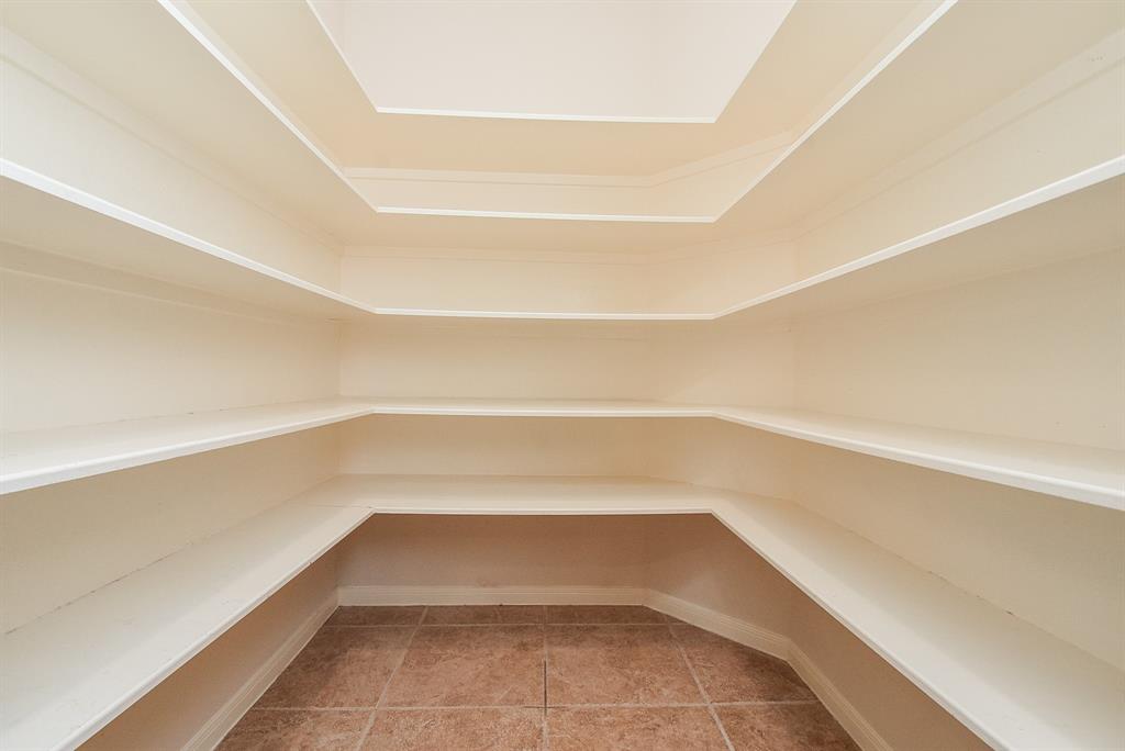 2147 Barton Woods Blvd, Conroe, TX 77301