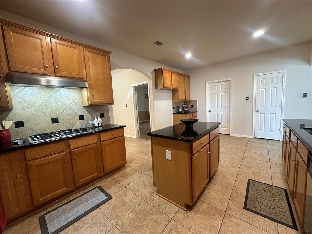 2147 Barton Woods Blvd, Conroe, TX 77301